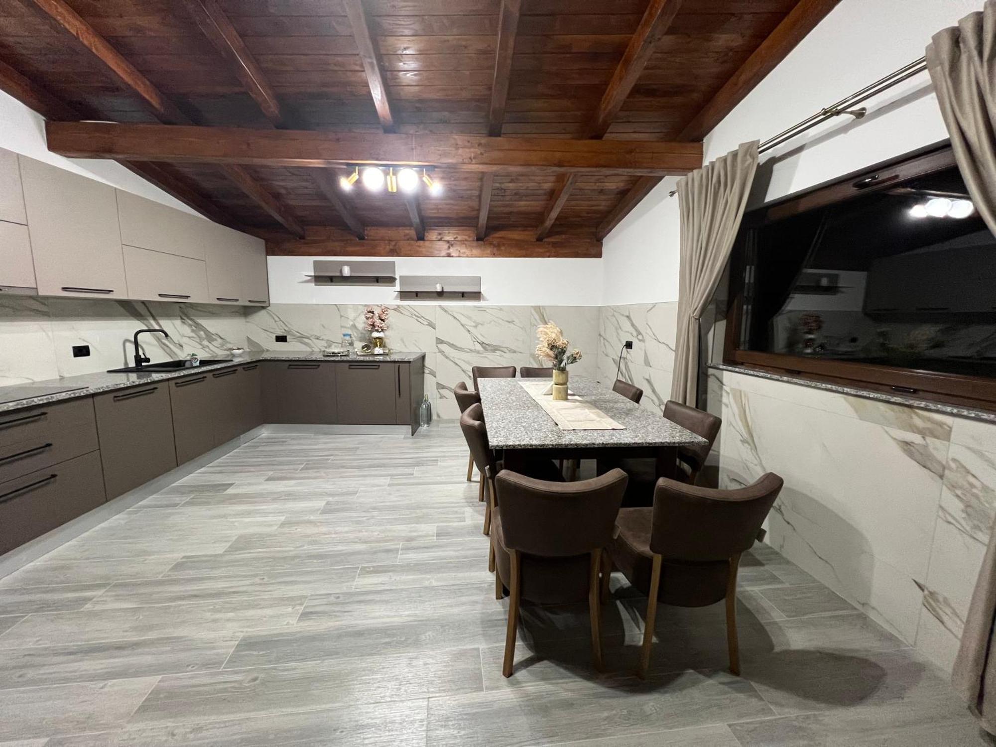 Villa Mery Moisei Eksteriør billede
